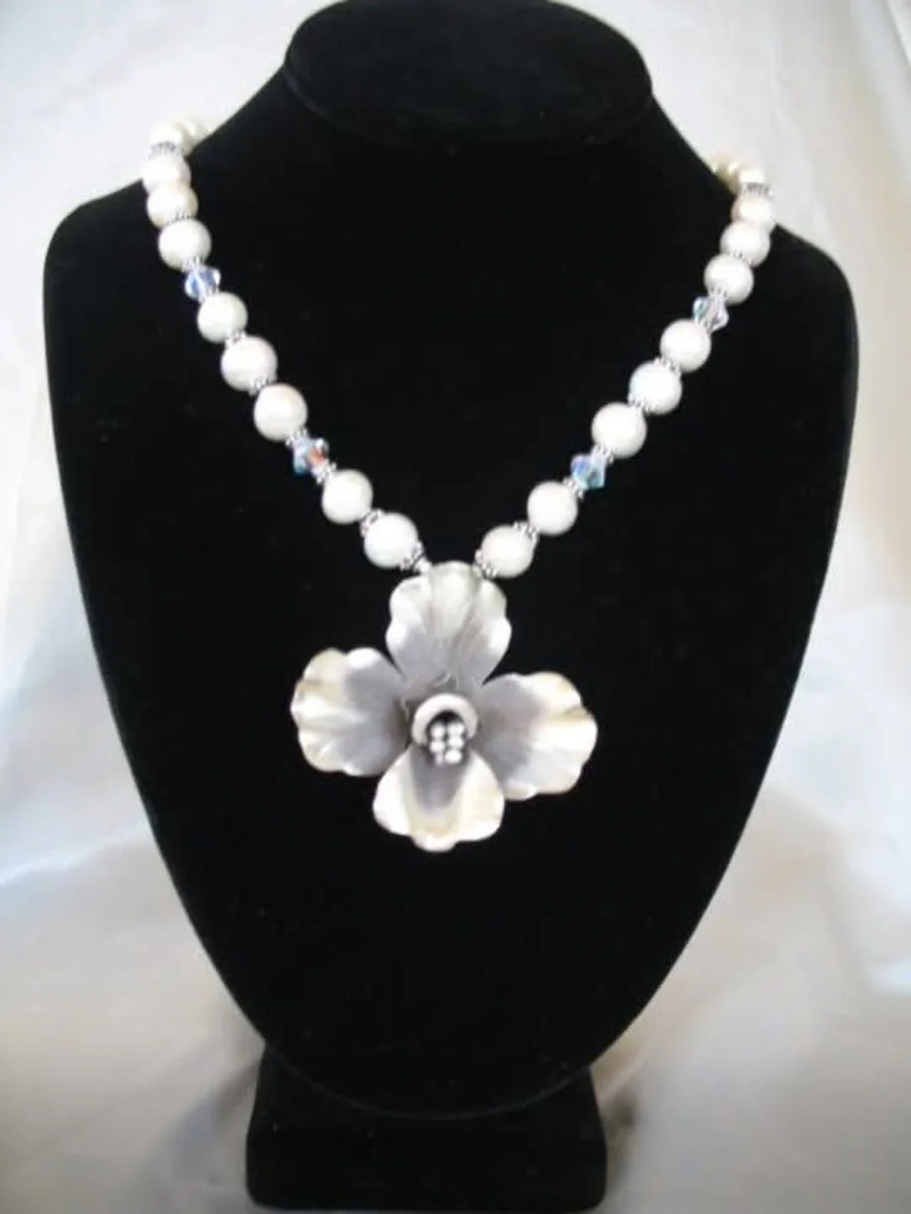 Handcrafted HillTribe/Bali SS/Freshwater Pearl Pendant Statement Necklace